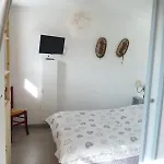 아파트 Au Pied De La Montagne