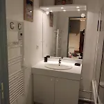 아파트 Au Pied De La Montagne