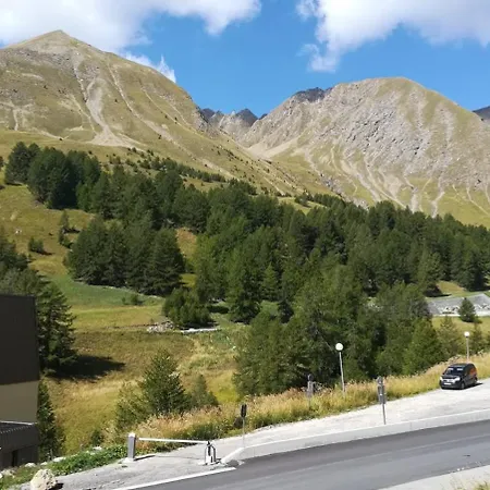 아파트 Au Pied De La Montagne *